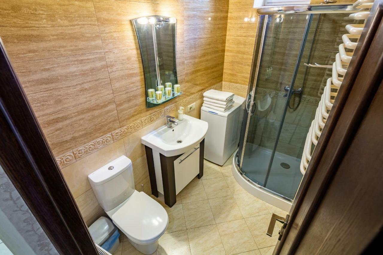 Alfa Apartments Kniazia Romana 11 Lviv Eksteriør bilde