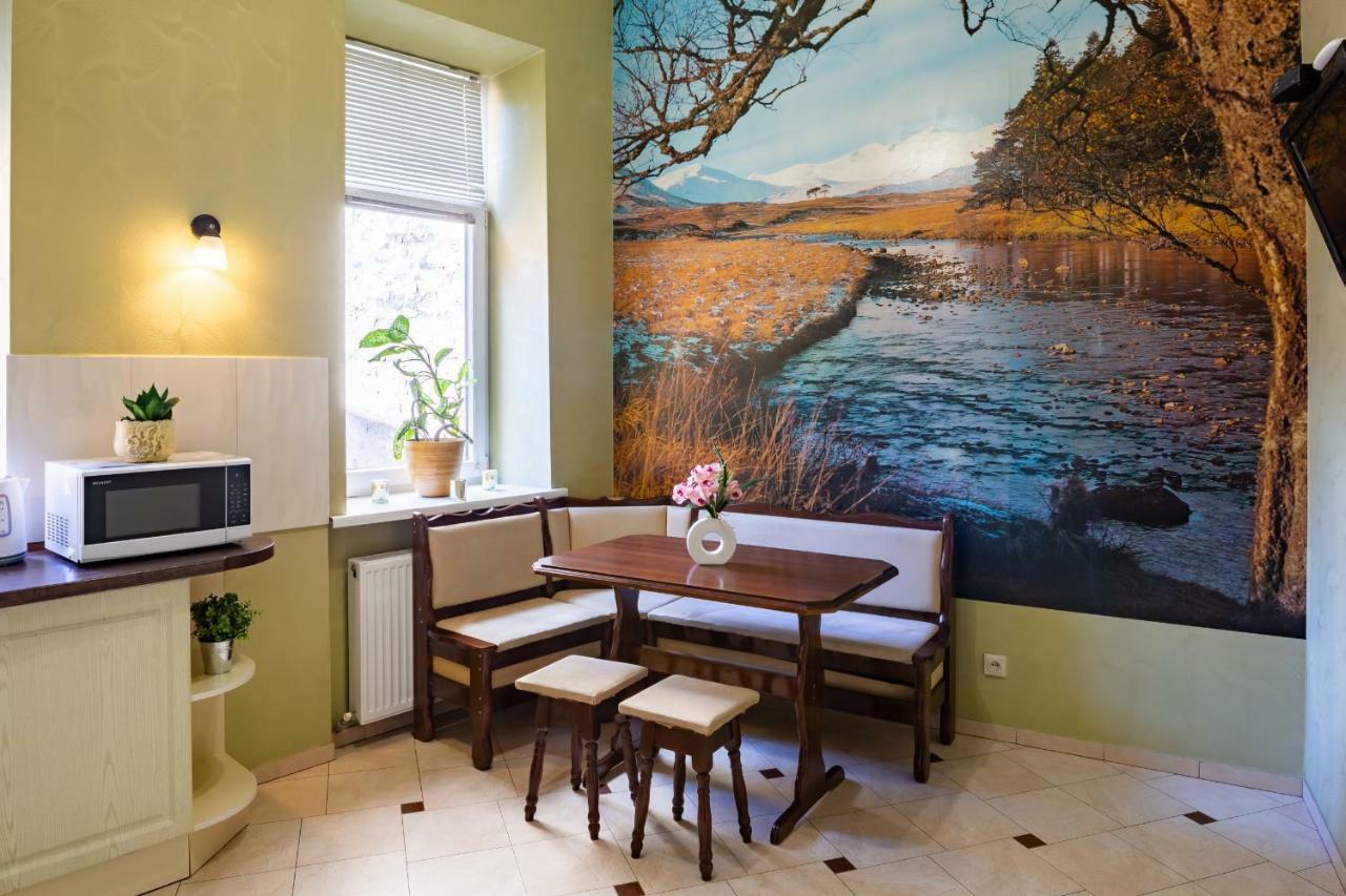 Alfa Apartments Kniazia Romana 11 Lviv Eksteriør bilde
